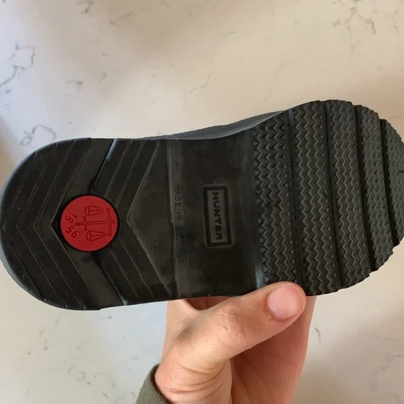 Hunter Kids Classic Black Rain Boots - Picture 4 of 7